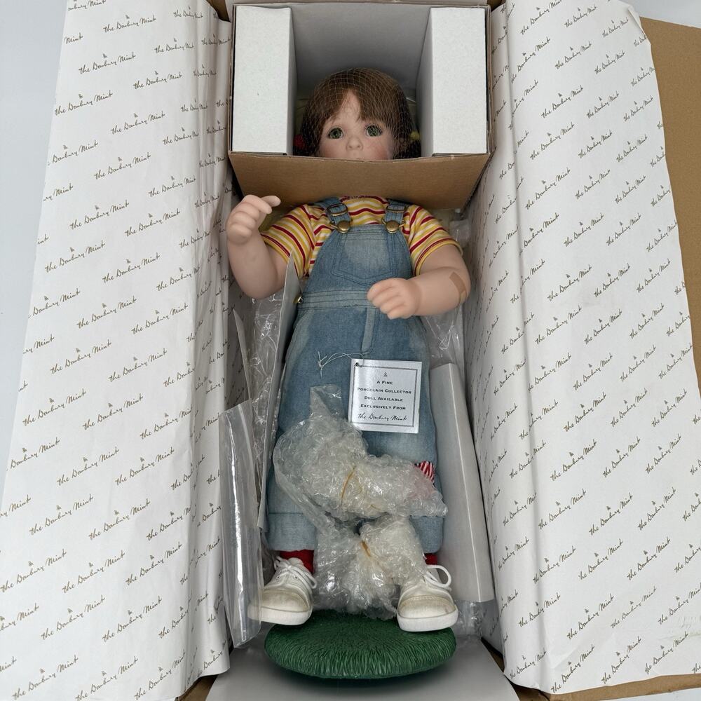 "Ashley Sue" Porcelain Doll by Kelly Rubert - The Danbury Mint *NIB*